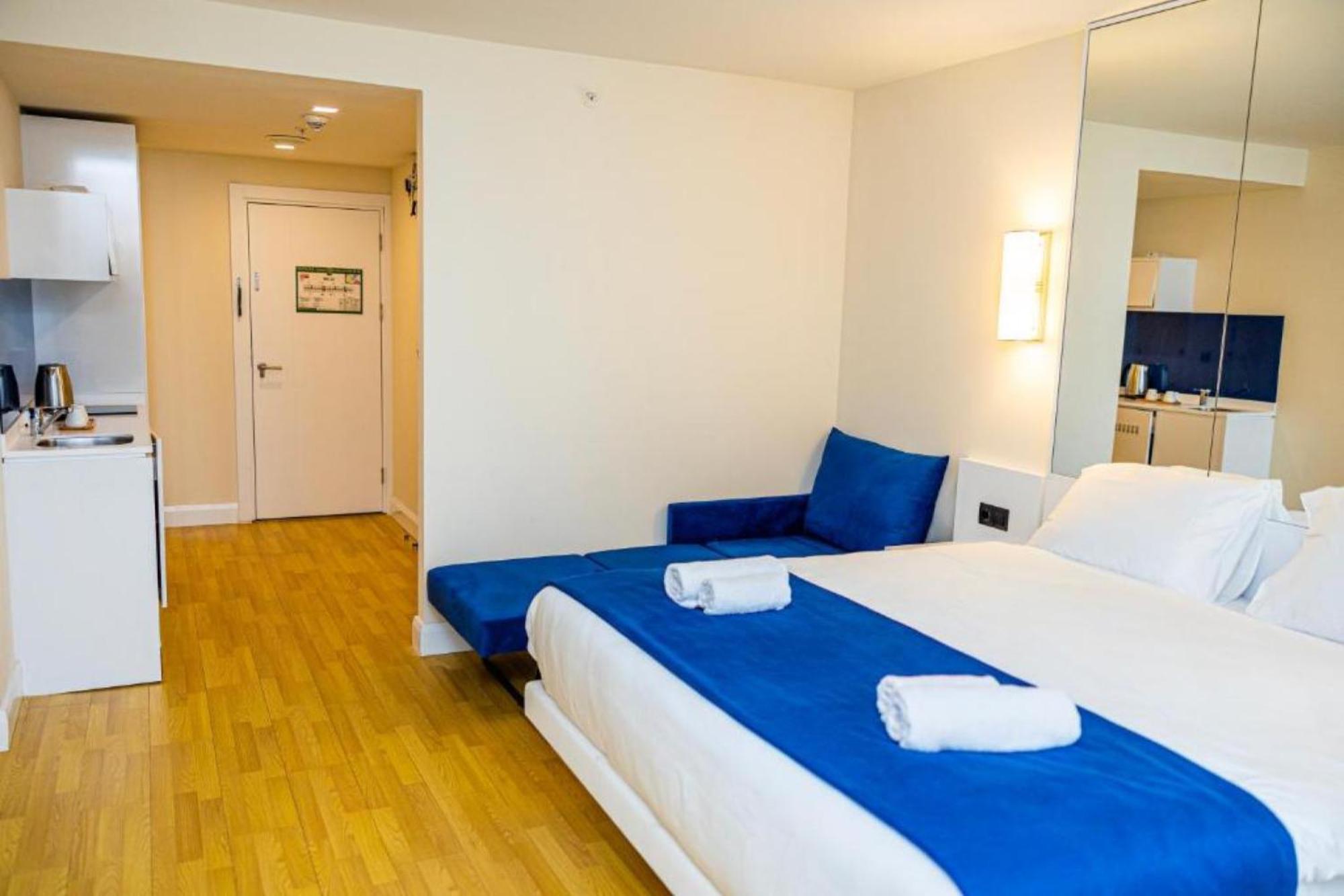 Delux Sea View Aparthotel In Orbi City באטומי מראה חיצוני תמונה