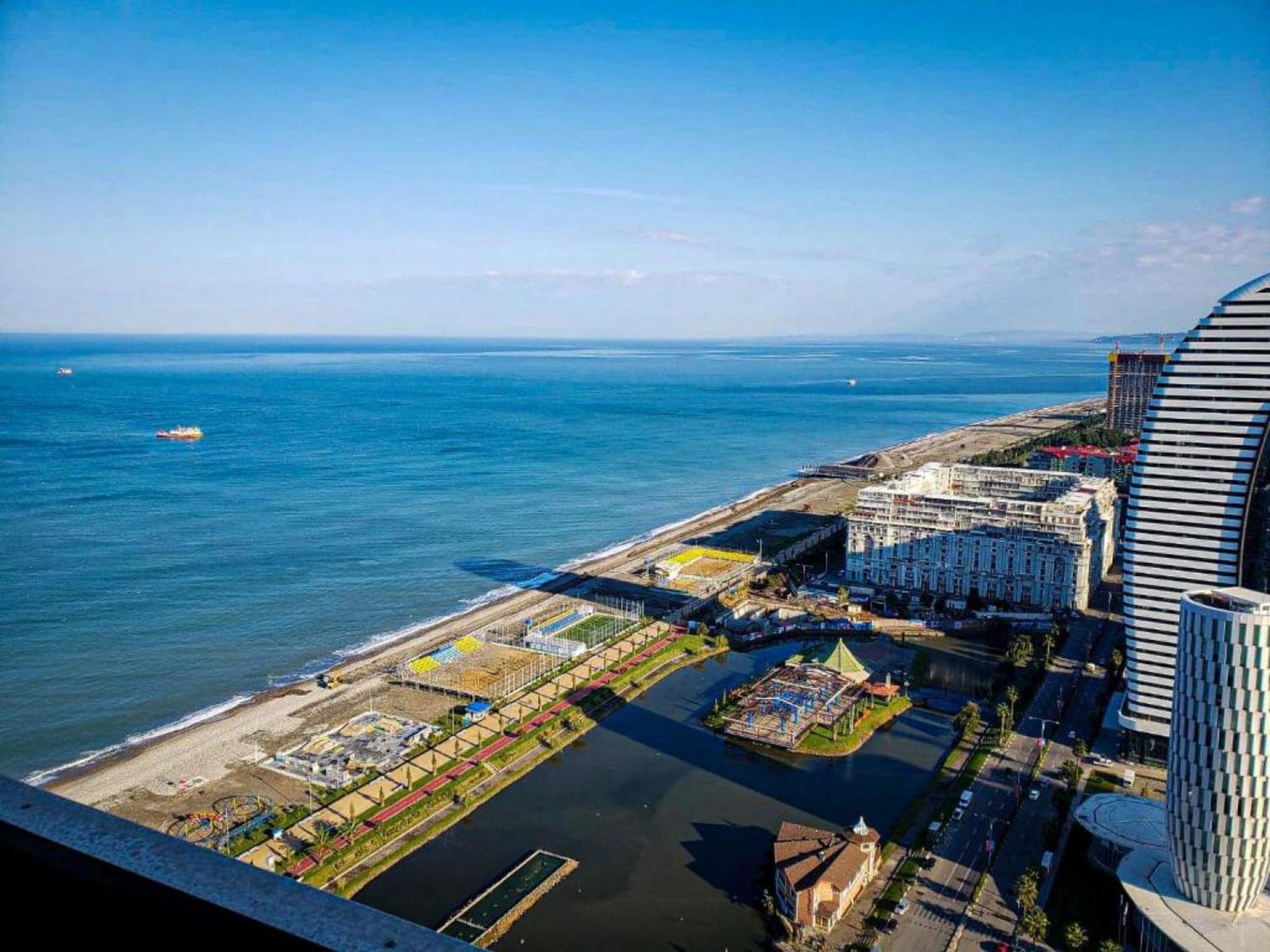 Delux Sea View Aparthotel In Orbi City באטומי מראה חיצוני תמונה