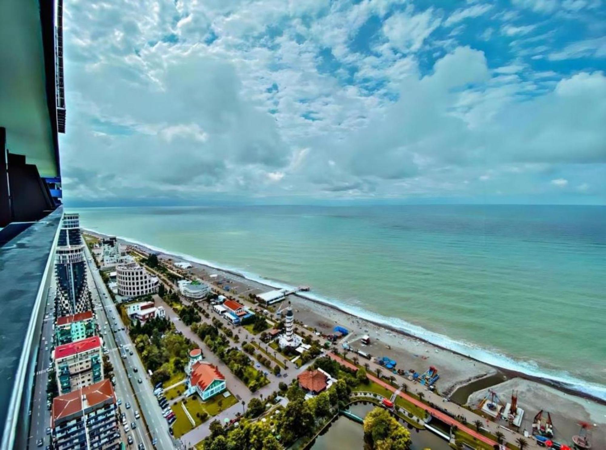 Delux Sea View Aparthotel In Orbi City באטומי מראה חיצוני תמונה