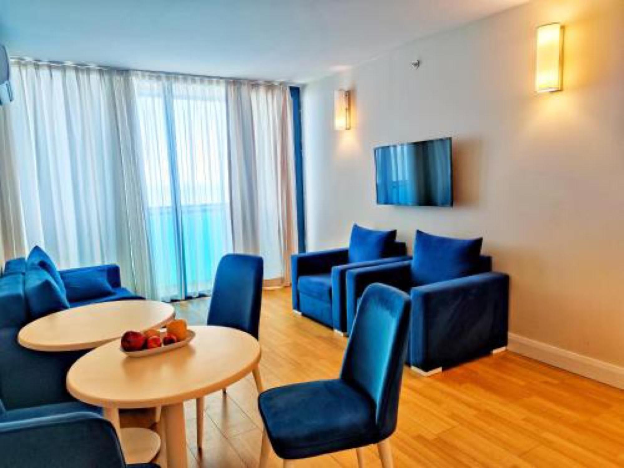 Delux Sea View Aparthotel In Orbi City באטומי מראה חיצוני תמונה